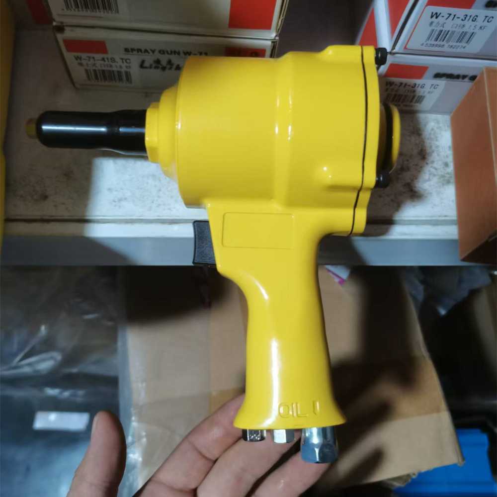 OIL 气动铆钉枪